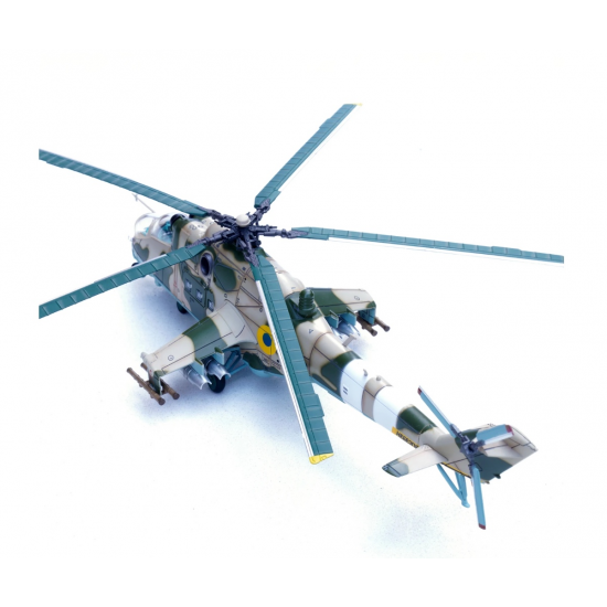 Модель вертольота Мі-24П Повітряних Сил України масштаб 1:72