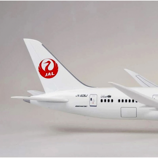 Модель літака Boeing 787 Japan Airlines (1:160) зі звуковою LED-підсвіткою