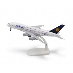 Металева модель літака Airbas A380 Lufthansa масштаб 1:400