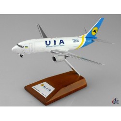 Модель самолёта Boeing 737-300F МАУ (1:200) Модель самолёта Boeing 737-300F МАУ (1:200)