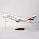 Модель самолета Airbus A380 Emirates (1:160) со звуковой LED-подсветкой Модель самолета Airbus A380 Emirates (1:160) со звуковой LED-подсветкой