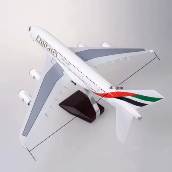 Модель самолета Airbus A380 Emirates (1:160) со звуковой LED-подсветкой Модель самолета Airbus A380 Emirates (1:160) со звуковой LED-подсветкой