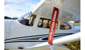 Какое снаряжение необходимо иметь по уходу за самолетом Какое