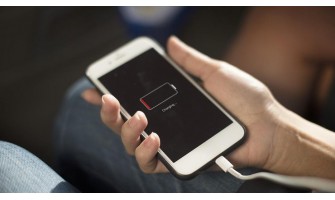 Новое бортовое зарядное устройство для работы с электроникой в кабине Новое