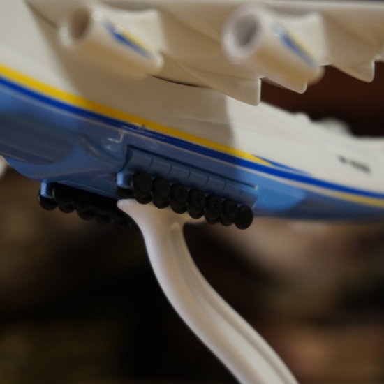 Модель літака Ан-225 «Мрія» 1:400 (20 см)