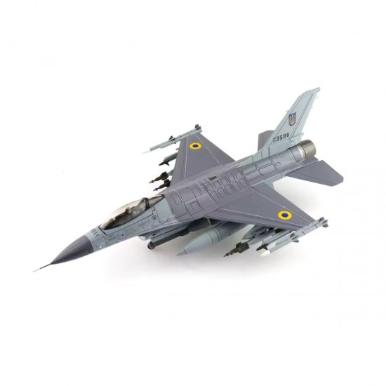 F-16 Ukrainian fighter model UA24-3596 (1:72) F-16 Ukrainian fighter model UA24-3596 (1:72)