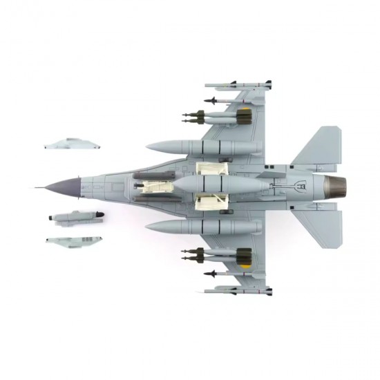 F-16 Ukrainian fighter model UA24-3596 (1:72) F-16 Ukrainian fighter model UA24-3596 (1:72)