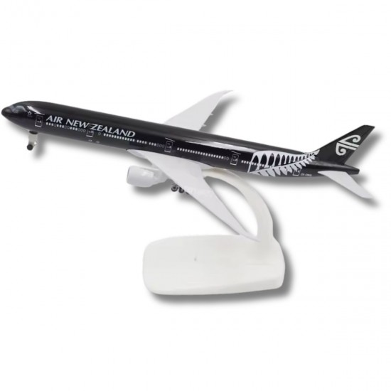 Boeing 787 Air New Zealand aircraft model (1:130) with sound LED lighting