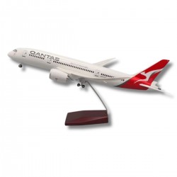Модель самолета Airbus A380 Qantas Airways (1:160) со звуковой LED-подсветкой  Модель самолета Airbus A380 Qantas Airways (1:160) со звуковой LED-подсветкой