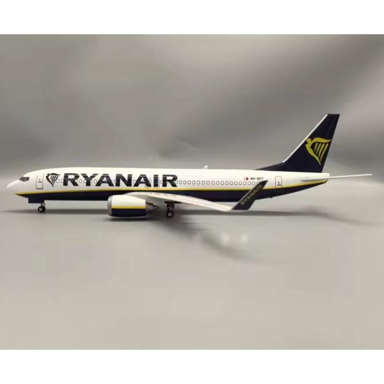 Boeing 737-800 Ryanair aircraft model (1:160) with sound LED lighting