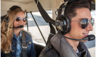 Все, что вы хотели знать о выборе авиагарнитур Все,