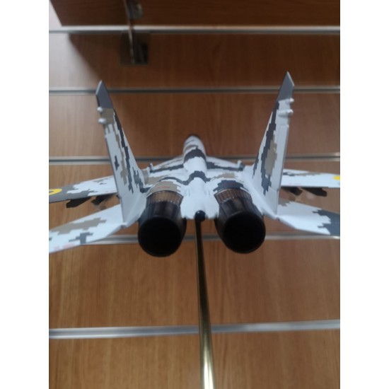 MiG-29 aircraft model 1:48