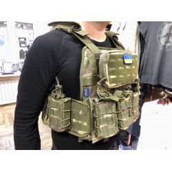 Plate carrier vest JPC with 7 bags, plate pockets and Kevlar bags Plate carrier vest JPC with 7 bags, plate pockets and Kevlar bags