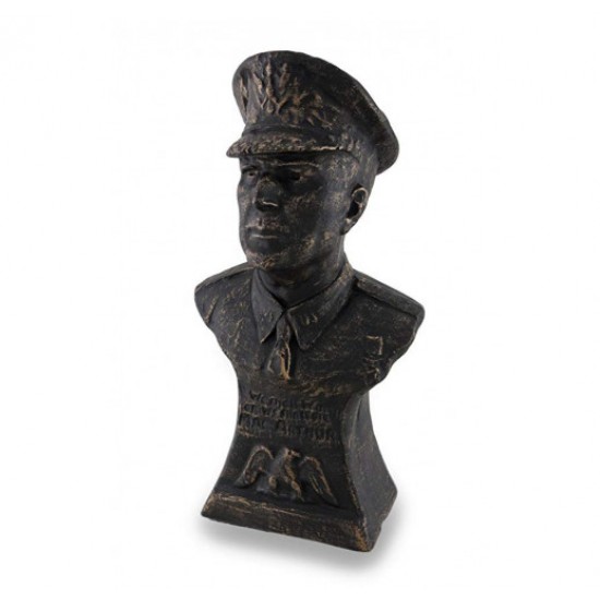 Bust of Douglas MacArthur