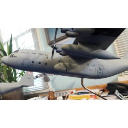 Модель літака С-130 1:72 Модель літака С-130 1:72