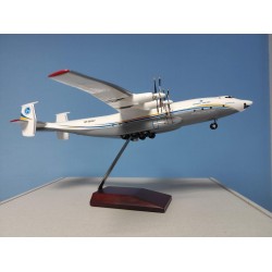 Модель самолета Antonov 22 "Antei" UR-09307 Antonov Airliners (шасси) 1:144 Модель самолета Antonov 22 "Antei" UR-09307 Antonov Airliners (шасси) 1:144