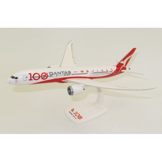 Модель літака BOEING 787-9 QANTAS «100 YEAR ANNIVERSARY» VH-ZNJ 1:200