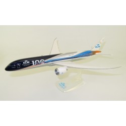 BOEING 787-10 DUTCH AVIATION 100 YEAR MEMORIAL LIMITED COLLECTORS EDITION 1:200 BOEING 787-10 DUTCH AVIATION 100 YEAR MEMORIAL LIMITED COLLECTORS EDITION 1:200