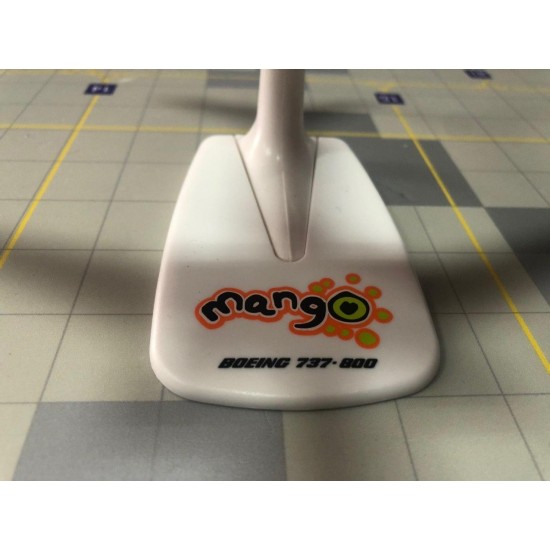 BOEING 737-800 MANGO 1:200