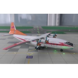 Model Antonov 12 Aeroflot Polar Aviation USSR reg: CCCP-04366 Herpa