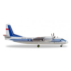 Модель самолета Антонов Ан-24РВ Аэрофлот 1:200 Herpa