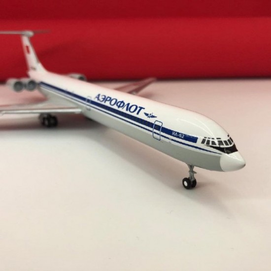 Модель літака Ilyushin IL-62 1:200