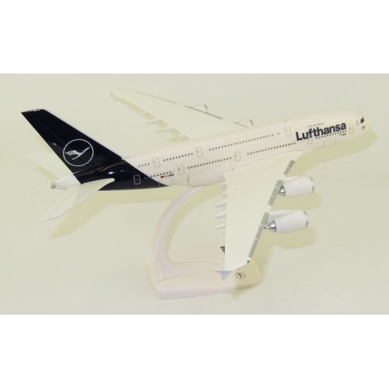 Модель літака AIRBUS A380 LUFTHANSA 1:250