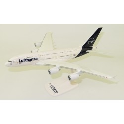 Модель самолета AIRBUS A380 LUFTHANSA 1:250 Модель самолета AIRBUS A380 LUFTHANSA 1:250