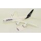 Модель самолета AIRBUS A380 LUFTHANSA 1:250