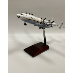 Модель самолета Ан-22A Антей Antonov Airliners 1:200 Модель самолета Ан-22A Антей Antonov Airliners 1:200