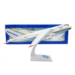 Модель літака Ан-124 "Руслан" 1:400
