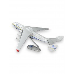Model of the plane MRIA - An 225 on a stand, scale: 1:400